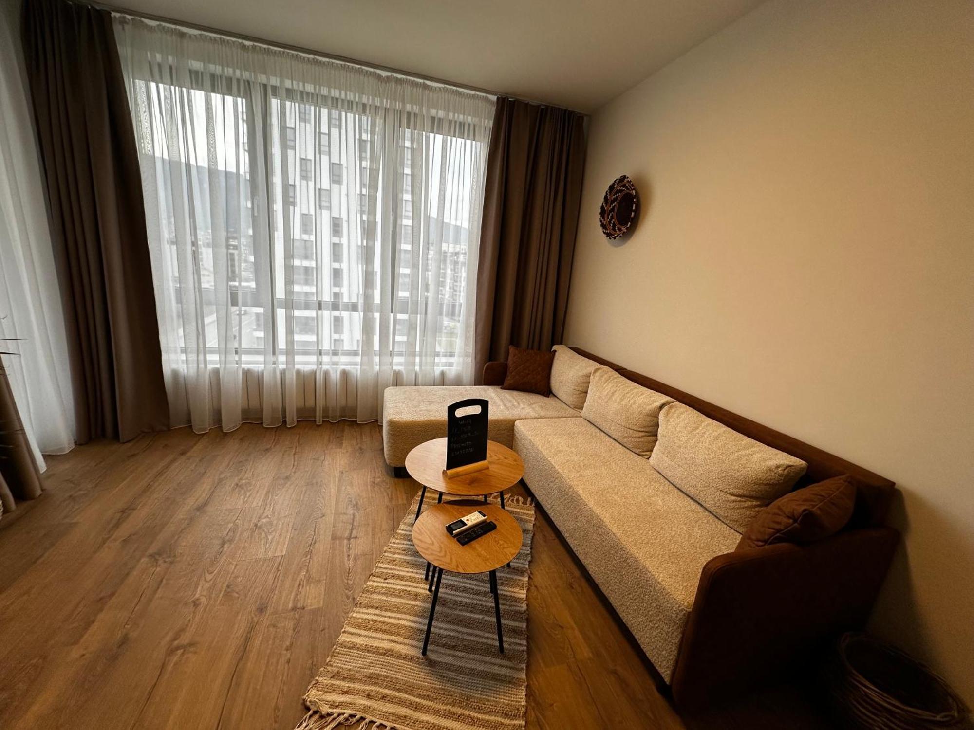 1br Modern Near The